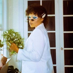 Meet your Posher, Alexandra